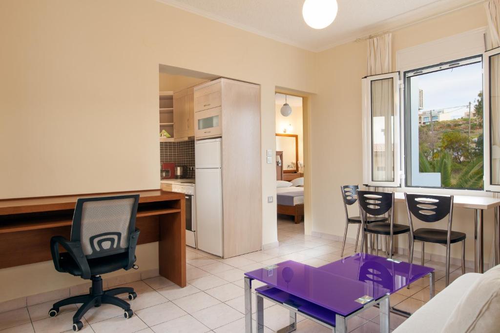 Giorgi'S Blue Apartments Kalathas Pokoj fotografie