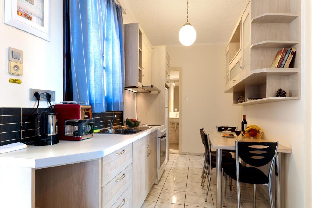 Giorgi'S Blue Apartments Kalathas Pokoj fotografie