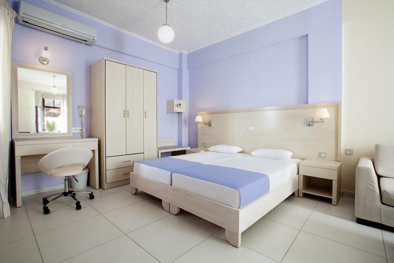 Giorgi'S Blue Apartments Kalathas Pokoj fotografie